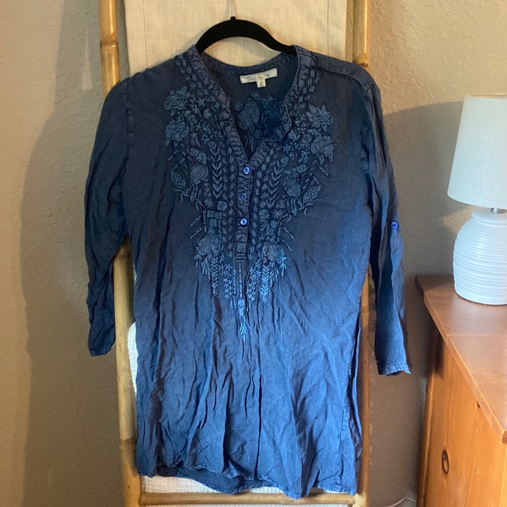 Denim looking 3/4 sleeved top